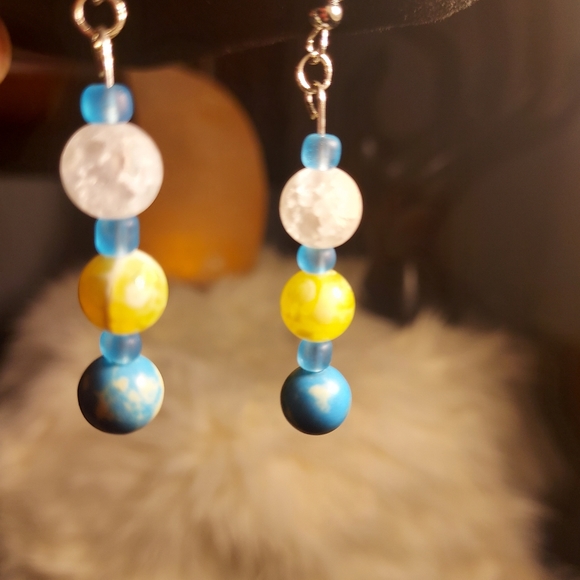 New blue and yellow crystal earrings - Picture 3 of 4